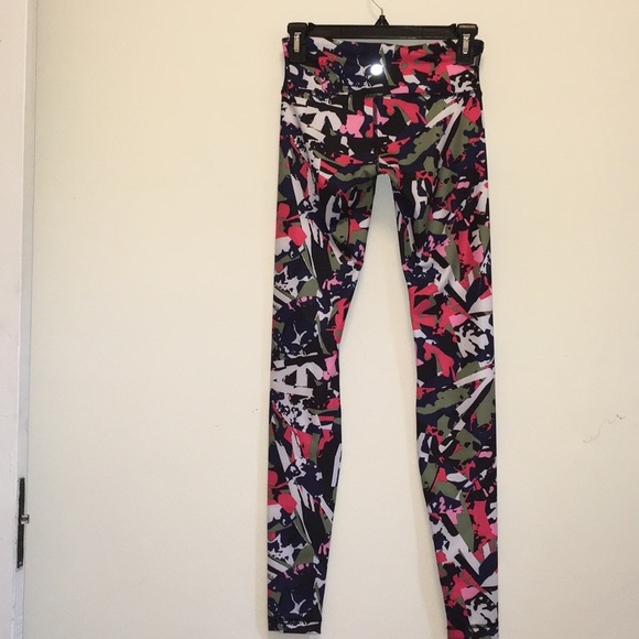 Lululemon Pop Cut Boom Juice Multi/Blk Leggings 4 - Picture 4 of 8